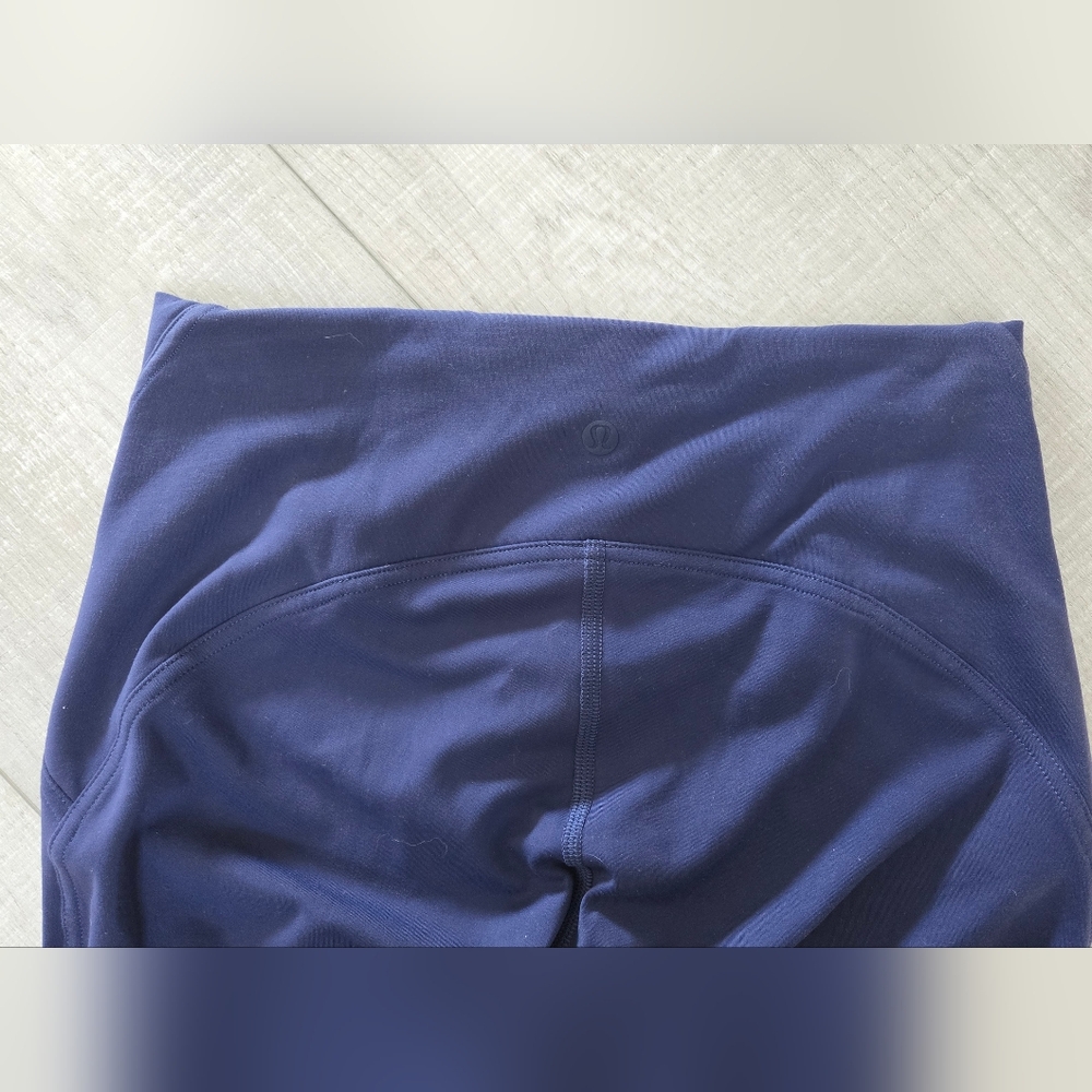 Lululemon | leggings in true navy, size 6 - Picture 6 of 7